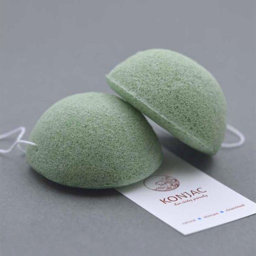 MANZANA s.r.o. KONJAC Zelená konjac obličejová půlkulatá houbička se zeleným čajem