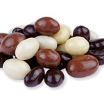 Arašídy MIX polev (hořká, mléčná, bílá čoko) 250g. Zdravé tuky ve sladkém balení pro zdraví vaše i vašeho dítěte