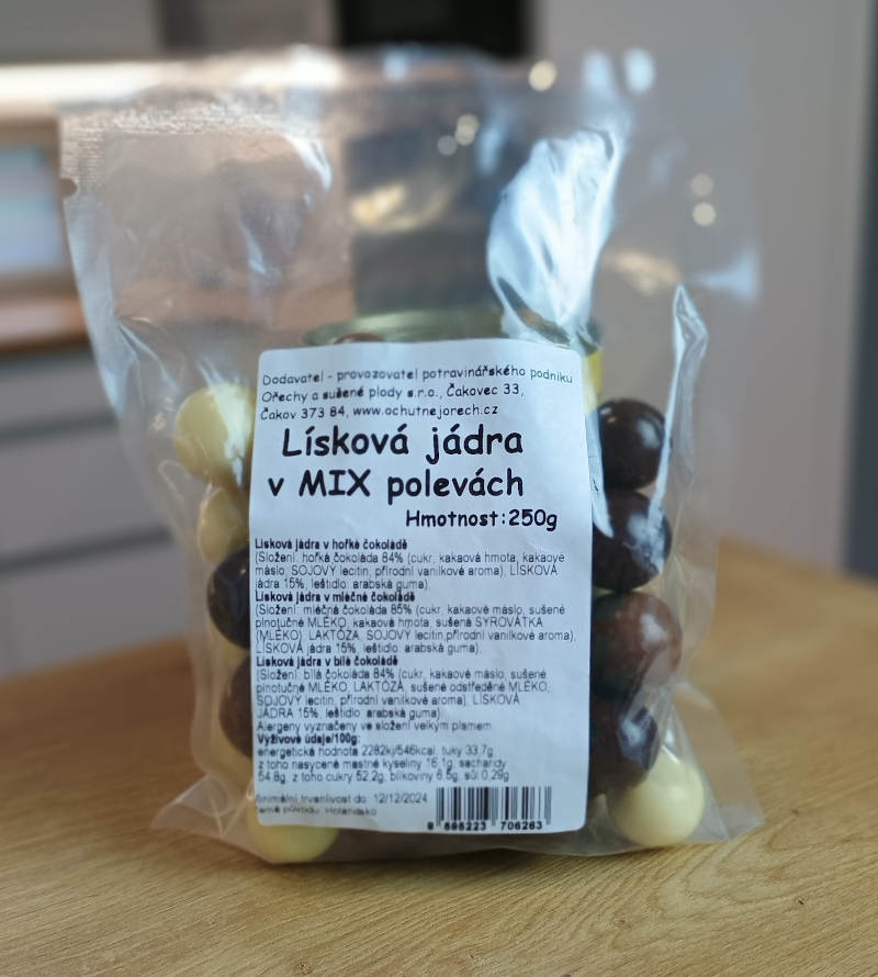 250g lísková jádra v MIX polevách